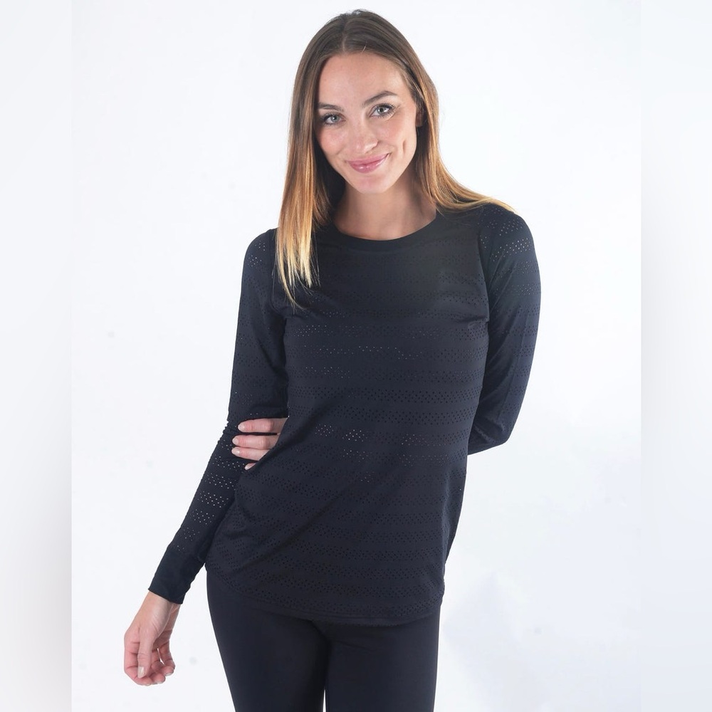 ZYIA women’s BLACK Chill long sleeved T